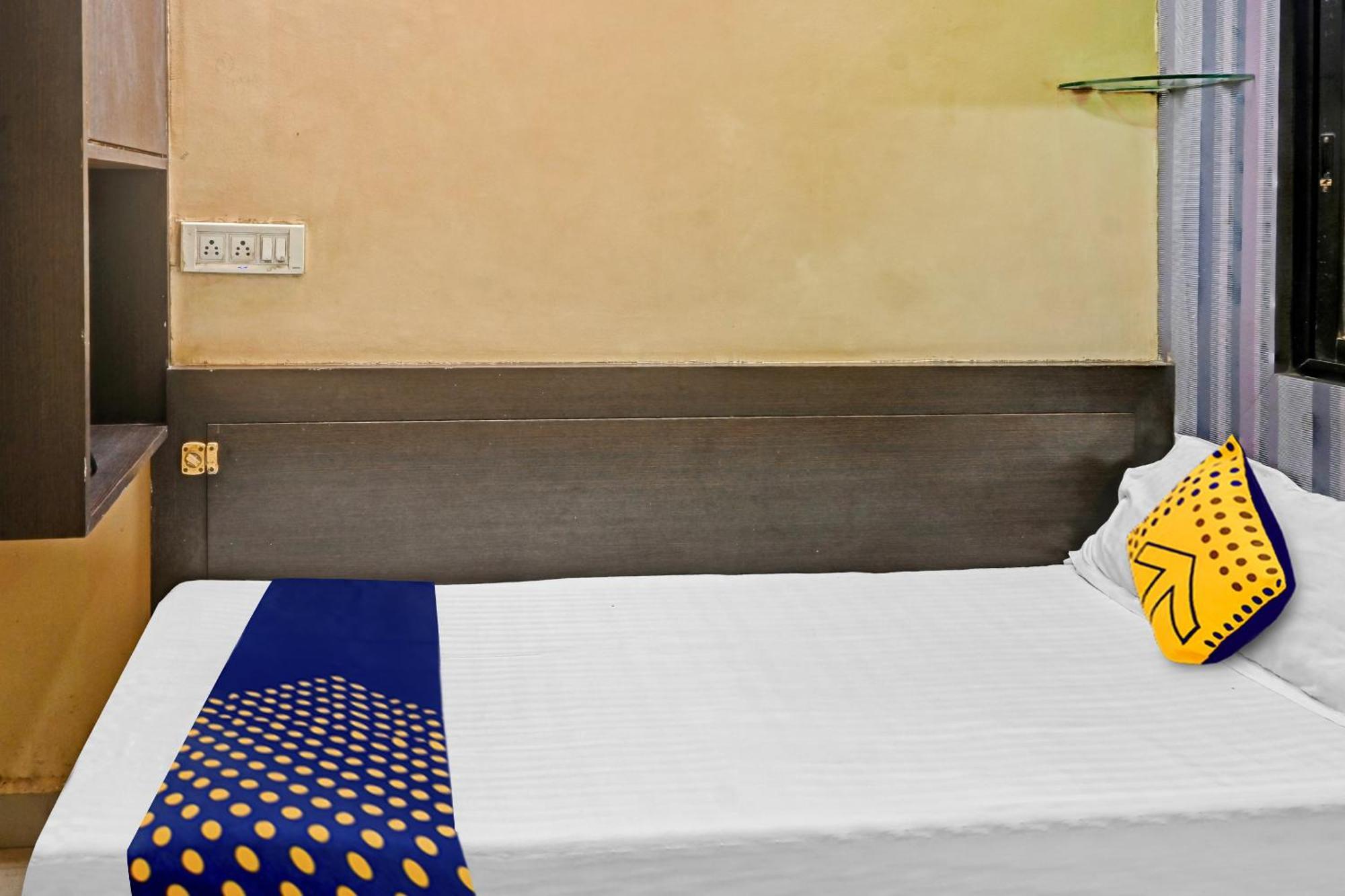Hotel O Sai Leela Residency Chalisgaon Exterior foto